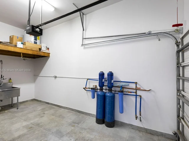 325 Meridian Ave # 15, Miami Beach FL 33139