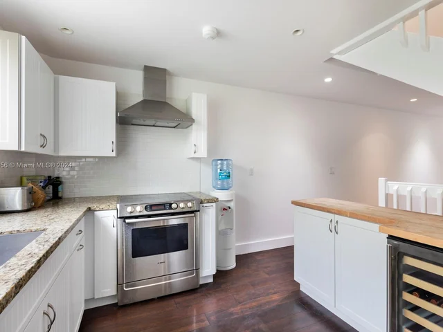 325 Meridian Ave # 15, Miami Beach FL 33139