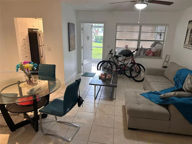 581 Blue Heron Dr # B, Hallandale Beach FL 33009