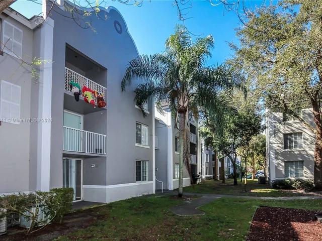 11133 SW 8th St # 204, Pembroke Pines FL 33025