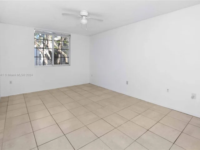 11133 SW 8th St # 204, Pembroke Pines FL 33025