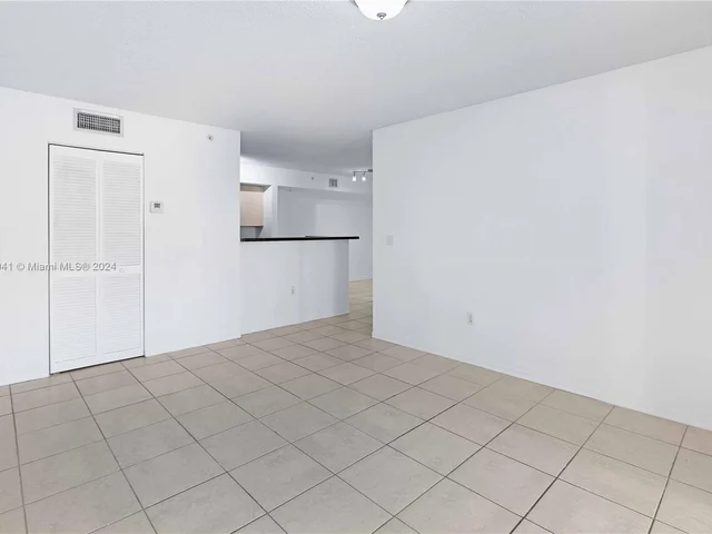 11133 SW 8th St # 204, Pembroke Pines FL 33025