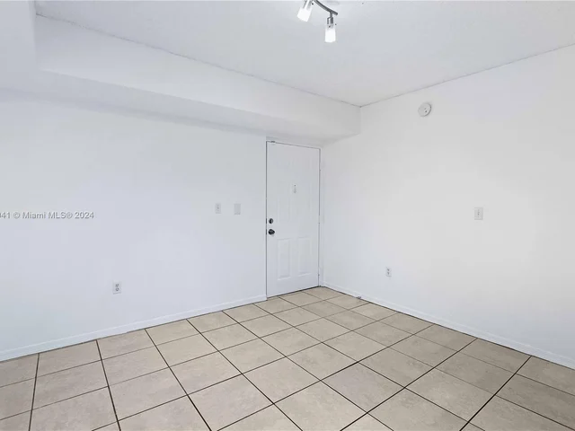 11133 SW 8th St # 204, Pembroke Pines FL 33025