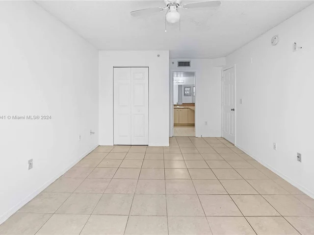 11133 SW 8th St # 204, Pembroke Pines FL 33025