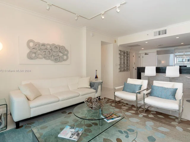 6799 Collins Ave, Miami Beach FL 33141