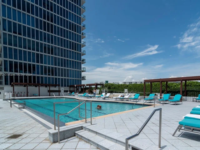 6799 Collins Ave, Miami Beach FL 33141