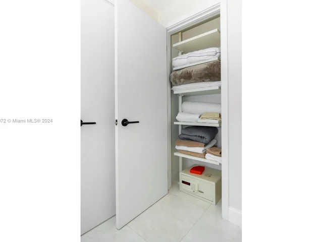 6799 Collins Ave, Miami Beach FL 33141