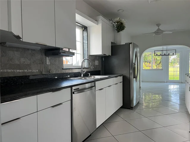 745 S Shore Dr, Miami Beach FL 33141