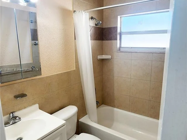 18621 SW 122nd Ct, Miami FL 33177