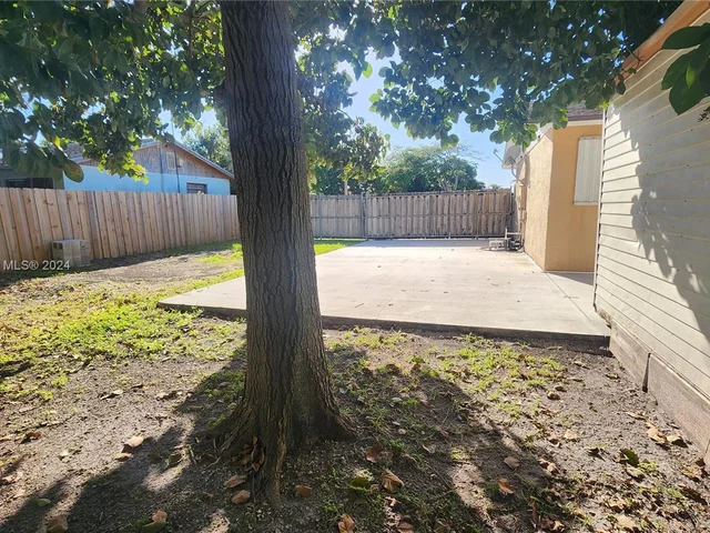 18621 SW 122nd Ct, Miami FL 33177