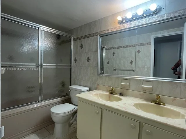 3180 S Ocean Dr # 721, Hallandale Beach FL 33009