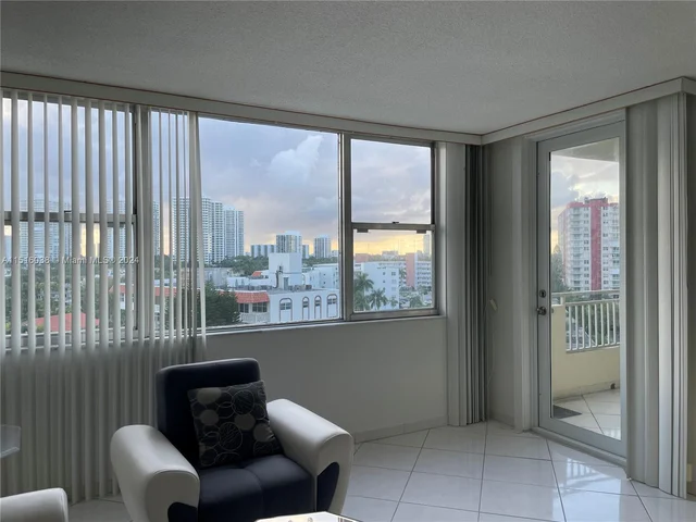 3180 S Ocean Dr # 721, Hallandale Beach FL 33009