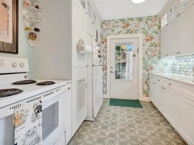 1438 Jefferson Ave, Miami Beach FL 33139