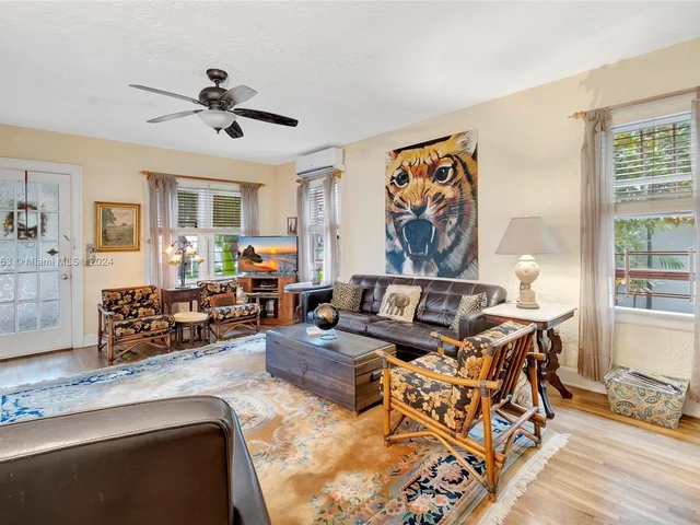 1438 Jefferson Ave, Miami Beach FL 33139