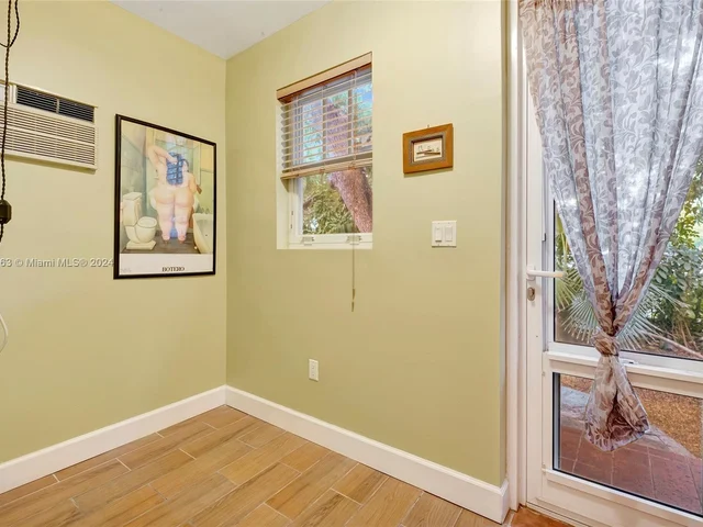 1438 Jefferson Ave, Miami Beach FL 33139