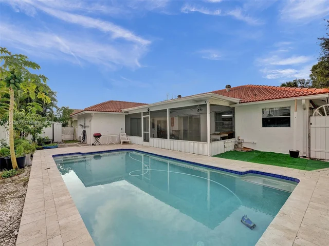 12126 NW 33rd St, Coral Springs FL 33065