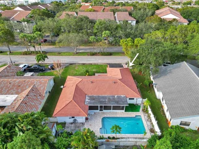 12126 NW 33rd St, Coral Springs FL 33065