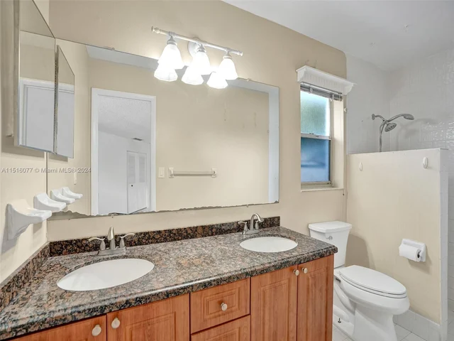 12126 NW 33rd St, Coral Springs FL 33065