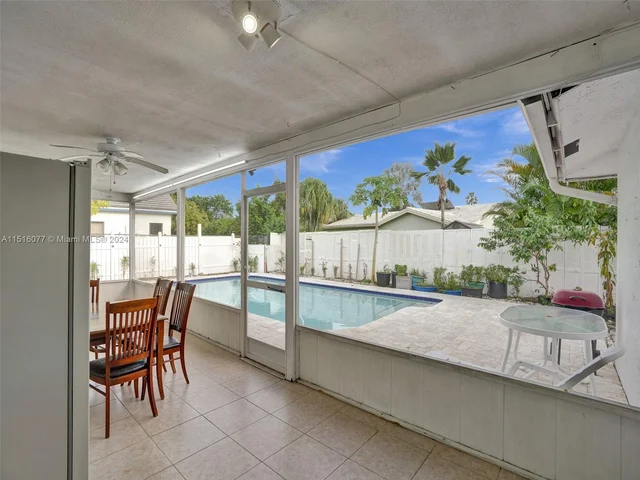 12126 NW 33rd St, Coral Springs FL 33065