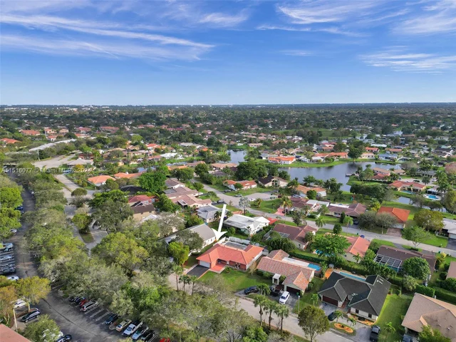 12126 NW 33rd St, Coral Springs FL 33065