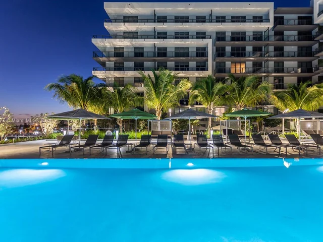 2960 NE 207th St # 1116, Aventura FL 33180