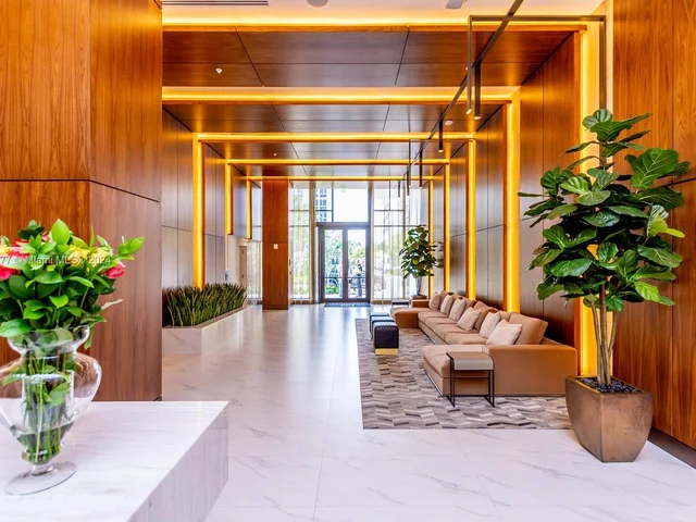 2960 NE 207th St # 1116, Aventura FL 33180