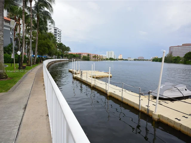 5077 NW 7th St # 802, Miami FL 33126