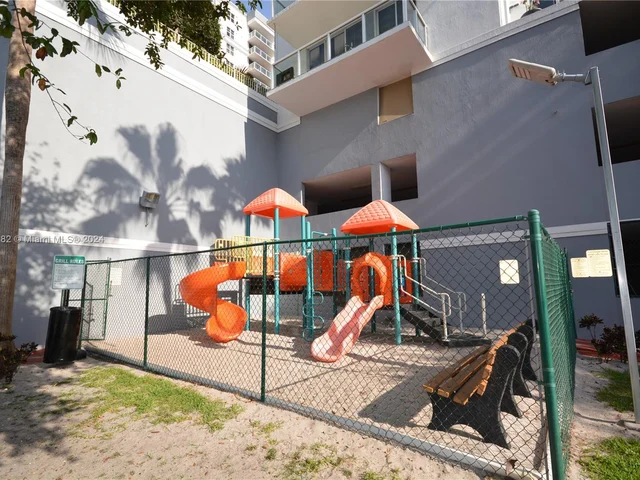 5077 NW 7th St # 802, Miami FL 33126