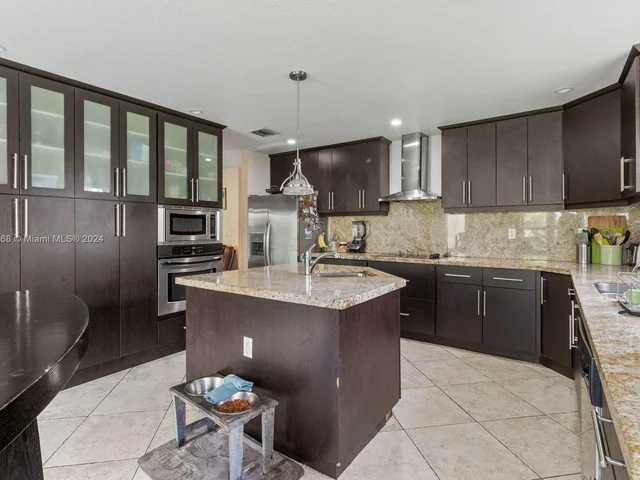 990 NW 131st Ave, Miami FL 33182