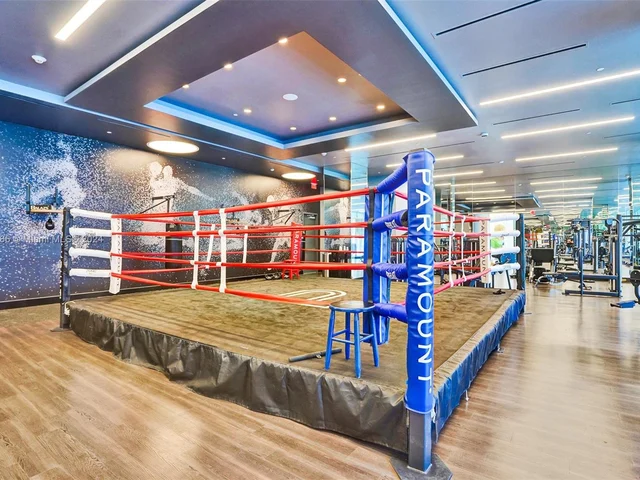 851 NE 1st Ave # 1004, Miami FL 33132