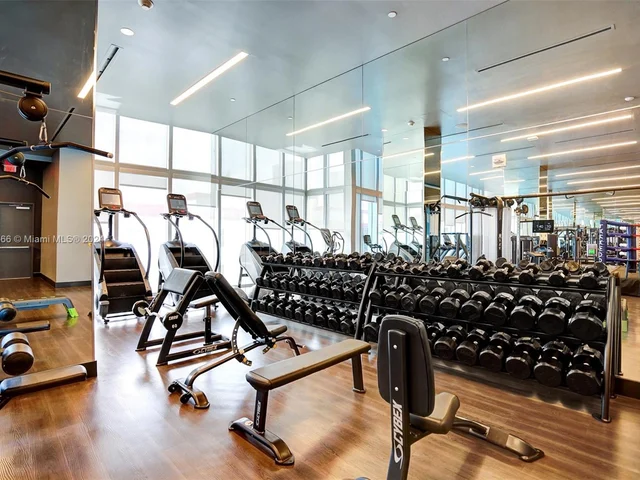 851 NE 1st Ave # 1004, Miami FL 33132