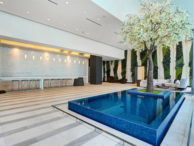 851 NE 1st Ave # 1004, Miami FL 33132