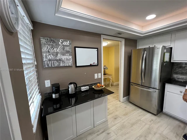 3150 N Palm Aire Dr # 404, Pompano Beach FL 33069