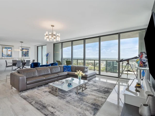 100 E Las Olas Blvd # 3201, Fort Lauderdale FL 33301