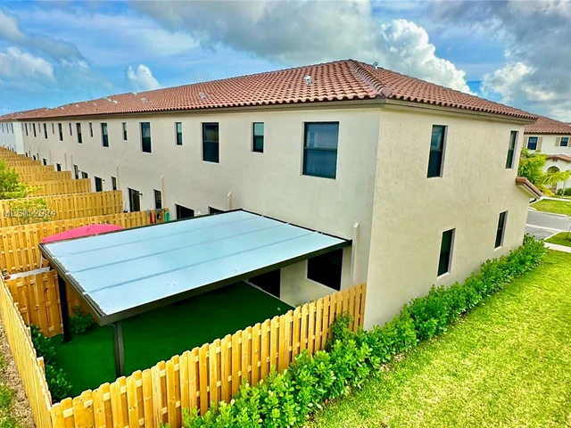 11753 SW 245th Ter, Homestead FL 33032