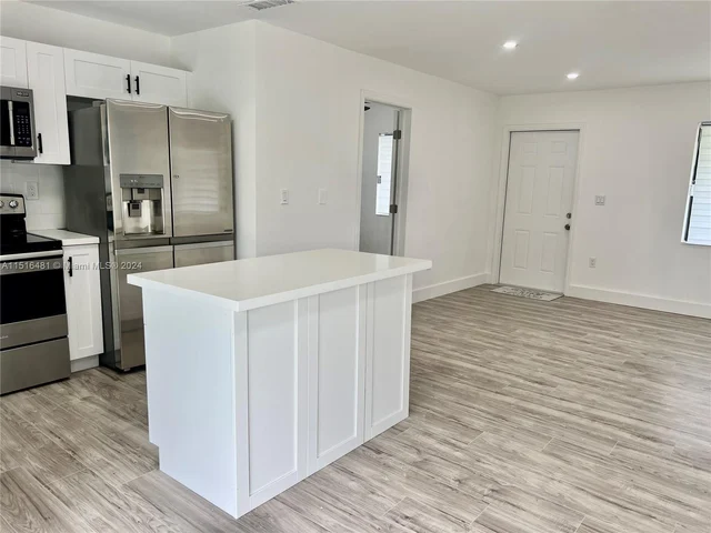 3530 NW 197th St, Miami Gardens FL 33056