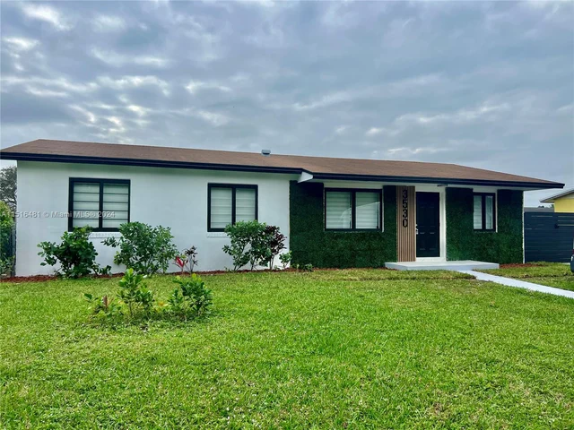 3530 NW 197th St, Miami Gardens FL 33056