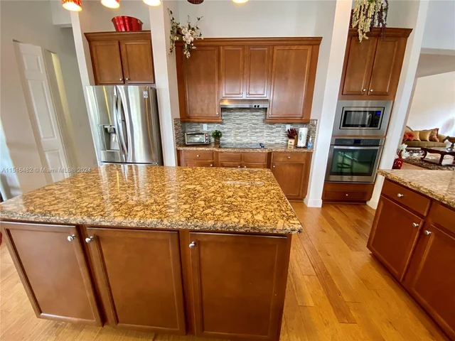 3172 NW 82nd Way, Cooper City FL 33024