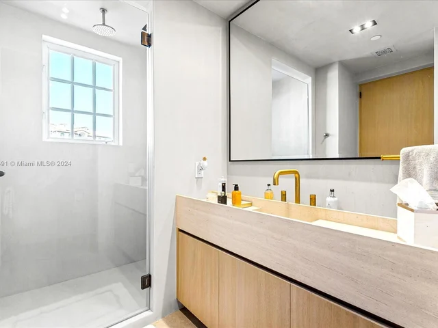 7954 Fisher Island Dr # 7954, Miami Beach FL 33109