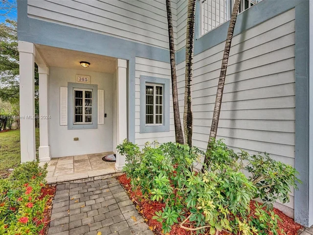 385 NE 31st Ave, Homestead FL 33033