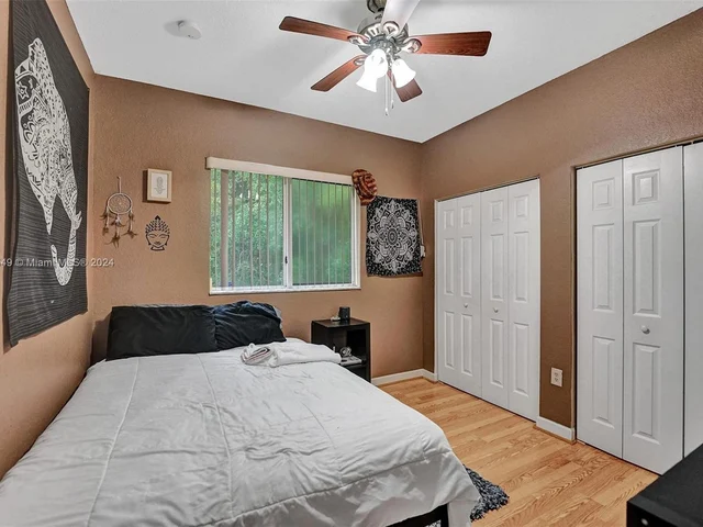 385 NE 31st Ave, Homestead FL 33033