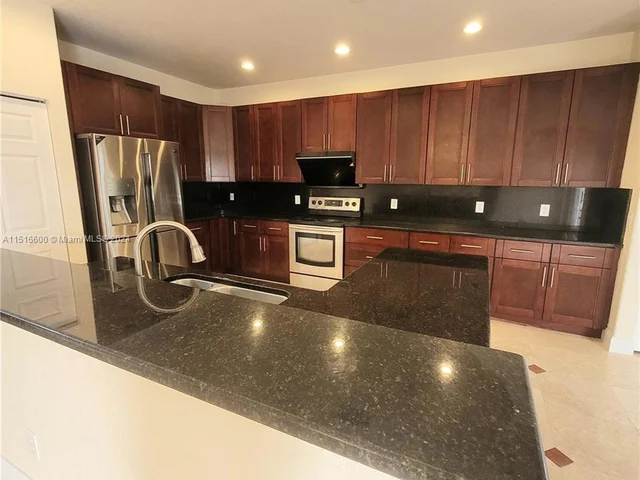 2231 SW 164th Ave, Miramar FL 33027