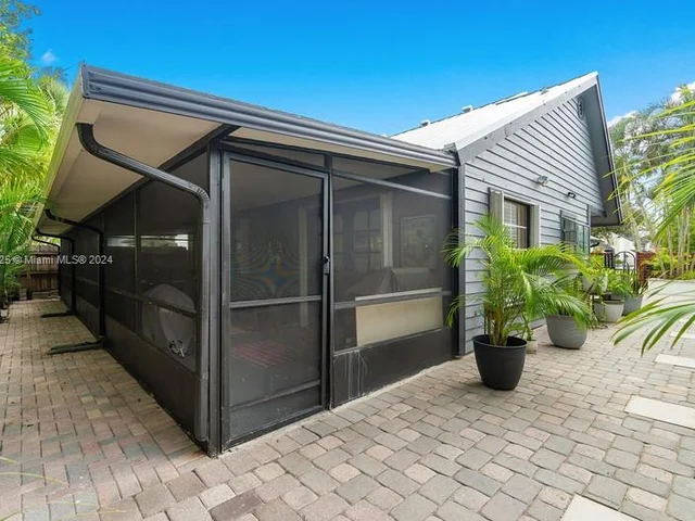 457 Goldenwood Way, Wellington FL 33414