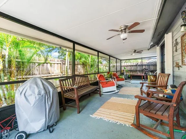 457 Goldenwood Way, Wellington FL 33414