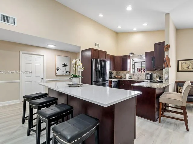 457 Goldenwood Way, Wellington FL 33414