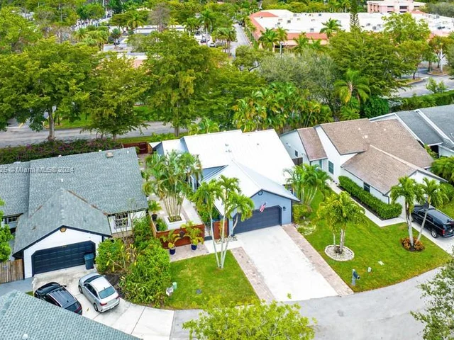 457 Goldenwood Way, Wellington FL 33414