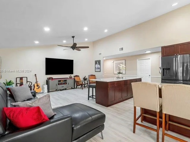 457 Goldenwood Way, Wellington FL 33414