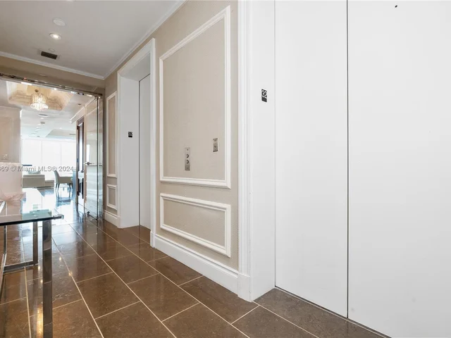 100 S Pointe Dr # 3205, Miami Beach FL 33139