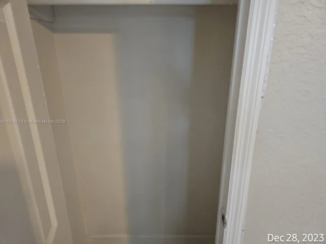 512 47th St, West Palm Beach FL 33407