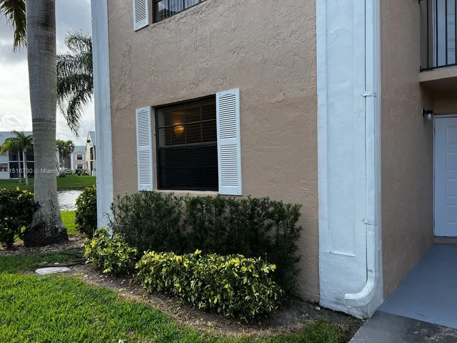 1160 WASHINGTON CR # 1160B, Homestead FL 33034